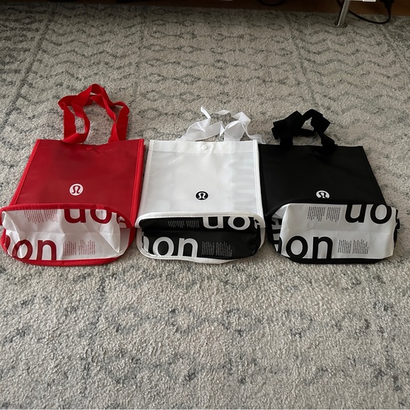Lululemon reusable shopping tote bags *never used* - Picture 2 of 2